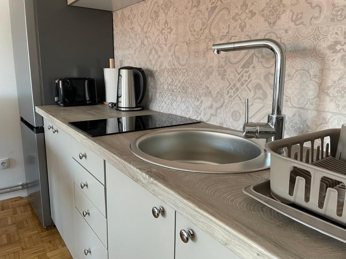 Sunny Apartment Βρσατς Εξωτερικό φωτογραφία